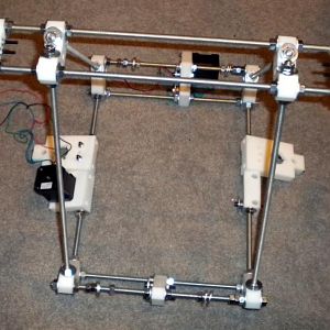 The back rails have been added. If you look closely you can see where the motor for the Y-axis has been mounted.