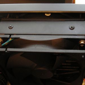 H50 Radiator sandwiched between two fans, both blowing outwards.