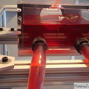 8020 pc case coolent resivior flowing  800by600