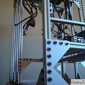 8020 pc case side shot 800by600