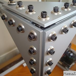 8020 pc case tripple corner brackets 800by600