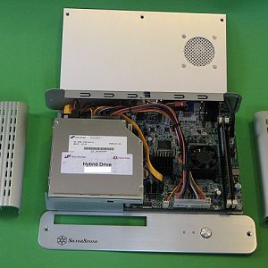 Silverstone LC-08 Nano-ITX disassembled with AMD Fusion Mini-ITX and slim DVD fitted