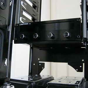 Lamptron FC6 5.25" 4 Channel Fan and Temperature Controller Black : FC0052H