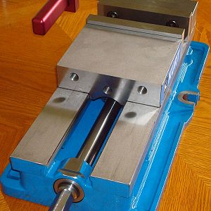 Kurt Vise Pro Stop 4