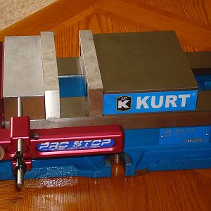 Kurt Vise Pro Stop 1