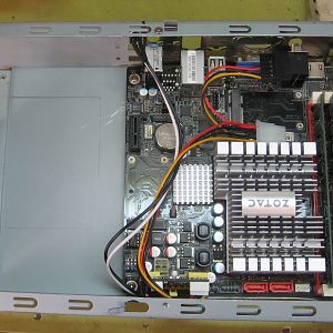 Zotac NM10-A-E Mini-ITX mounted inside Silverstone LC-08