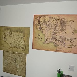 LoTR Map of Middle Earth on right
Skyrim and Cyrodiil on the left