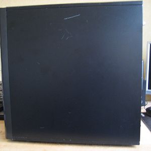 Antec 300 side