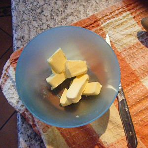 DSCF3005

20z of butter about to go Into the microwave.