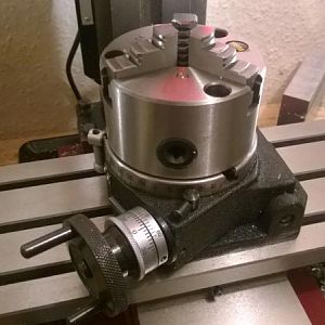 Rotary table with 100mm chuck