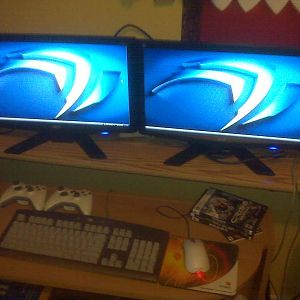 LANbox setup, Spray painted Windows 98 Keyboard and Mouse