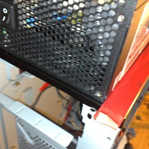 3-11_Starting the top vent hole