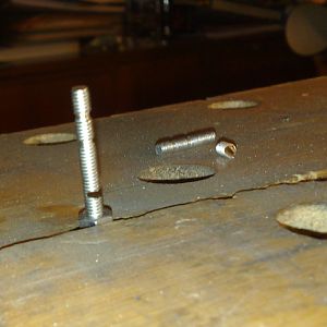 5 12 Clamping the screws for cutting down