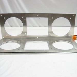 Bottom mounting bracket for EVGA SR-2 case